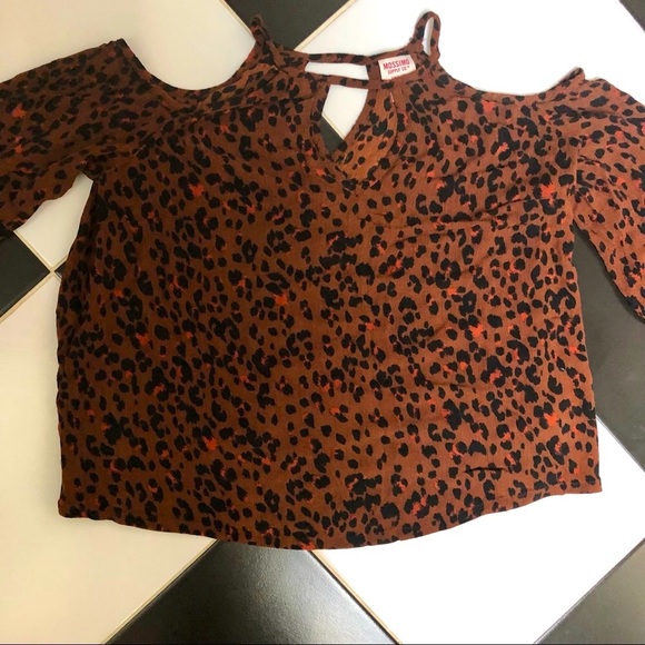 Mossimo Animal Print Leopard Cold Shoulder Top Rust Chocolate Brown Red Pink Med - Picture 5 of 8